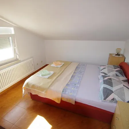 In Fazana Mit Garten Und Grill Apartment Valbandon